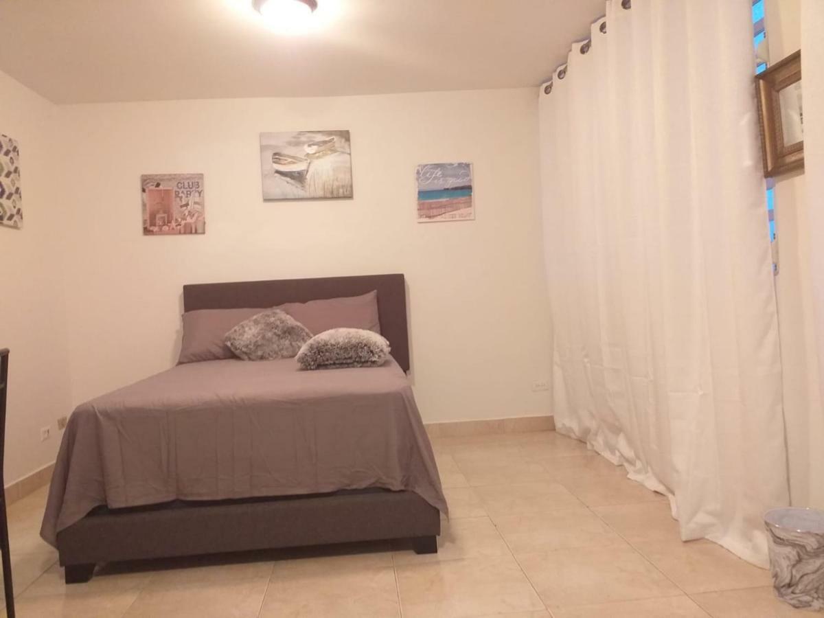 Beach Front Apt 4 At Isla Verde Tower Apartment San Juan Exterior photo